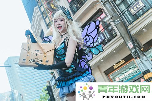 9月14日《永恒之塔》携手真老大房同推出定制月饼礼盒共赴奇幻冒险之旅