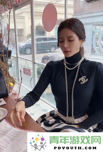 三年超值大片盛宴：畅游无限精彩影视世界，感受三年精彩电影带来的独特观影享受!